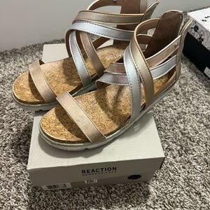 Girls sandals